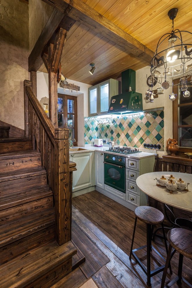 Keuken in witte en bruine tinten
