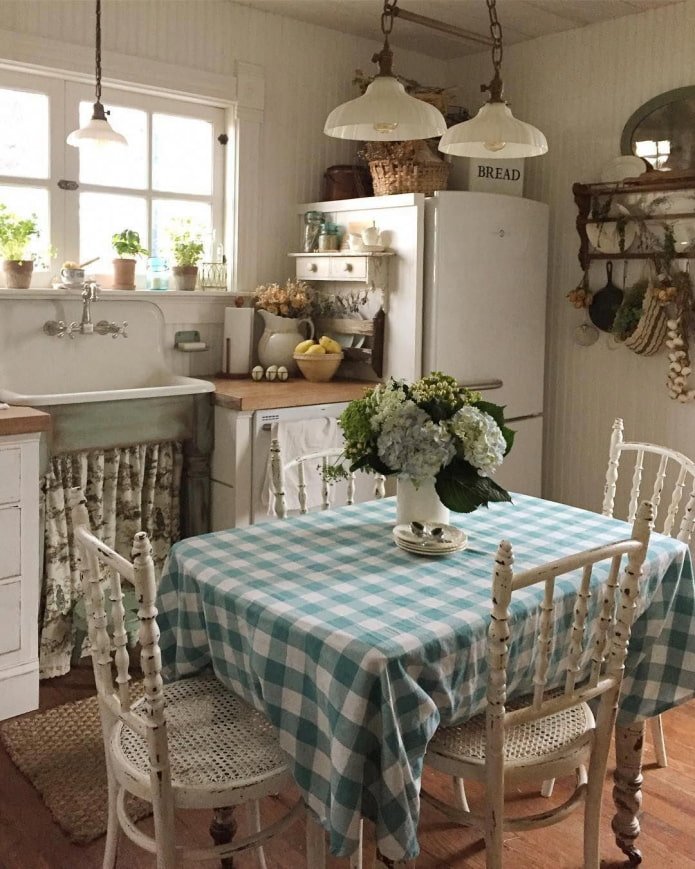Tafel, stoelen