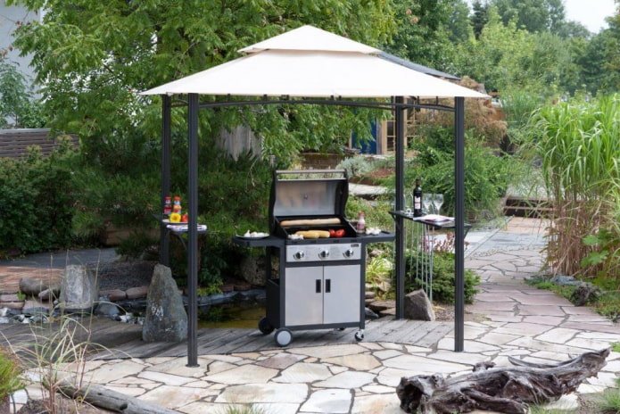 Hoe richt je een barbecueplek in je landhuis in?
