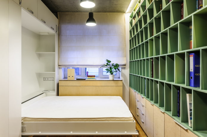 Uitgeklapt bed