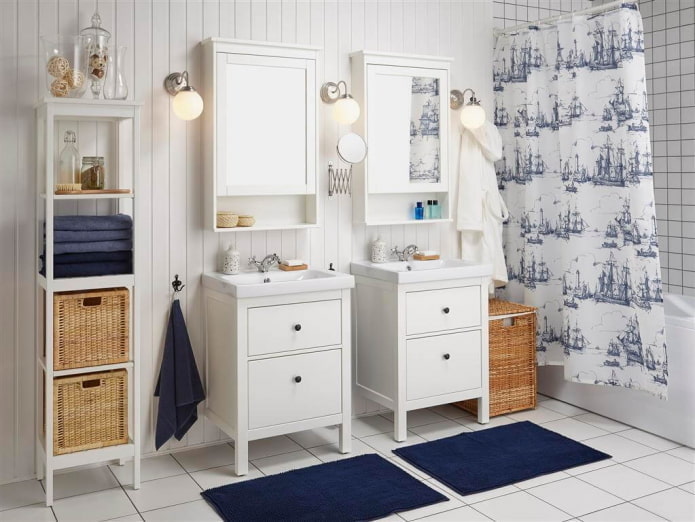 badkamer met twee wastafels