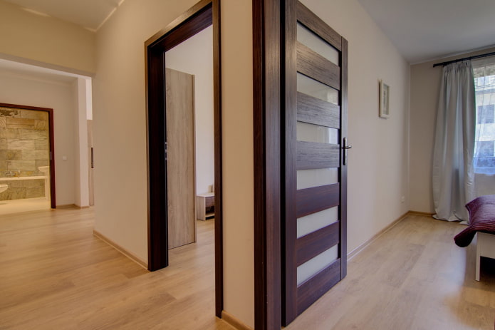 deuren met horizontale glasinzetstukken