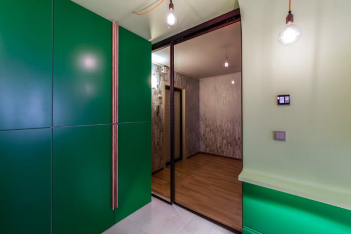 glazen binnendeur in het interieur