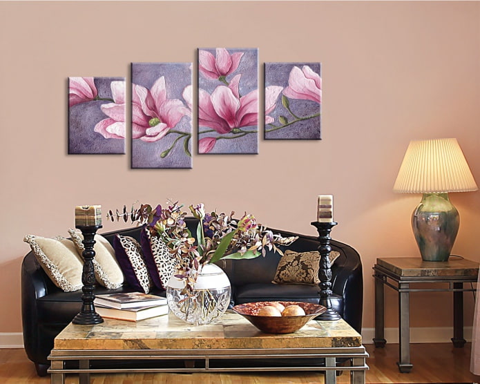 modern modulair schilderij in het interieur van de woonkamer