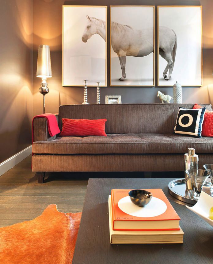 modulaire afbeelding met de afbeelding van een paard in het woonkamerontwerp