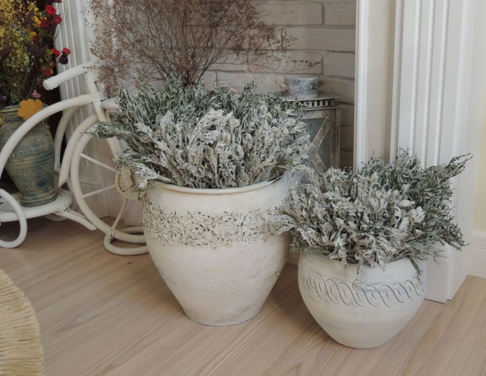 een vaas in Proven?aalse stijl