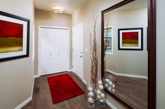 een vaas vullen met takken