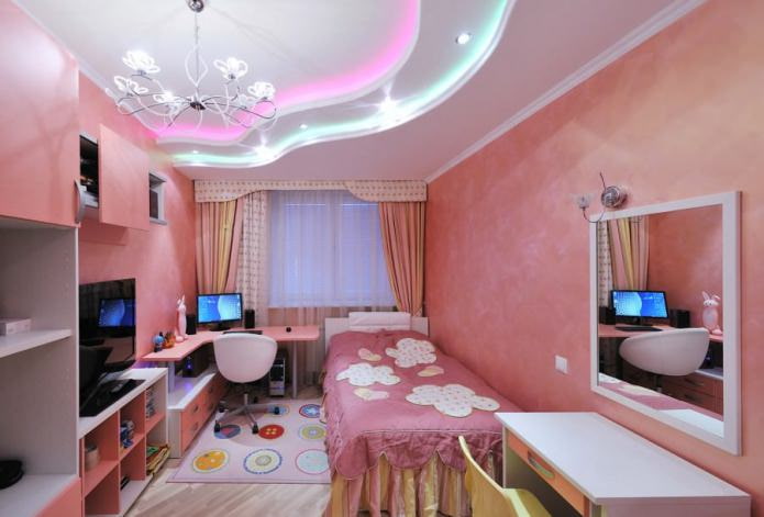 Spanplafond in kinderkamer voor een meisje