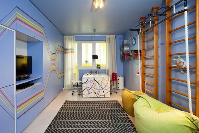 blauw enkellaags spanplafond in de kinderkamer