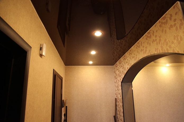 spanconstructie met spots