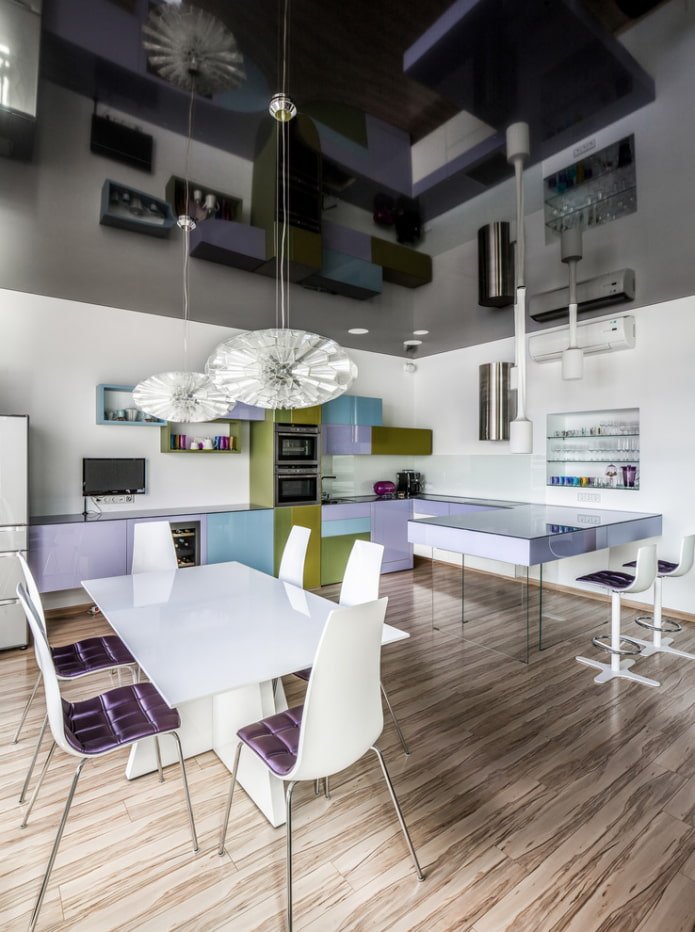 spanplafond in het interieur 
