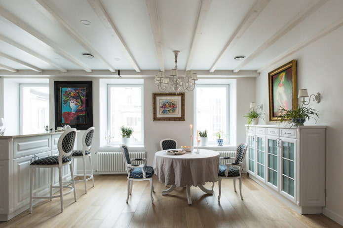 gespannen canvas met balken in de eetkamer