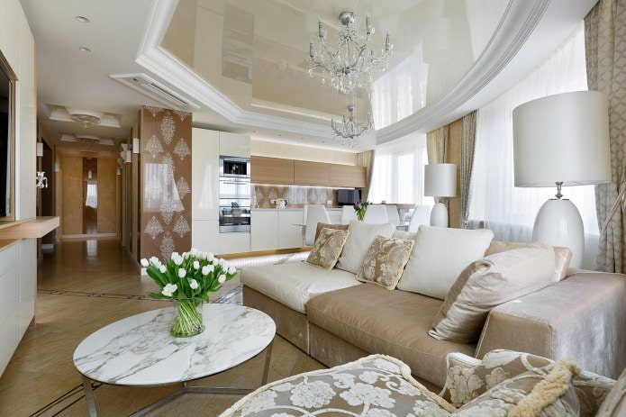 Beige en wit plafond