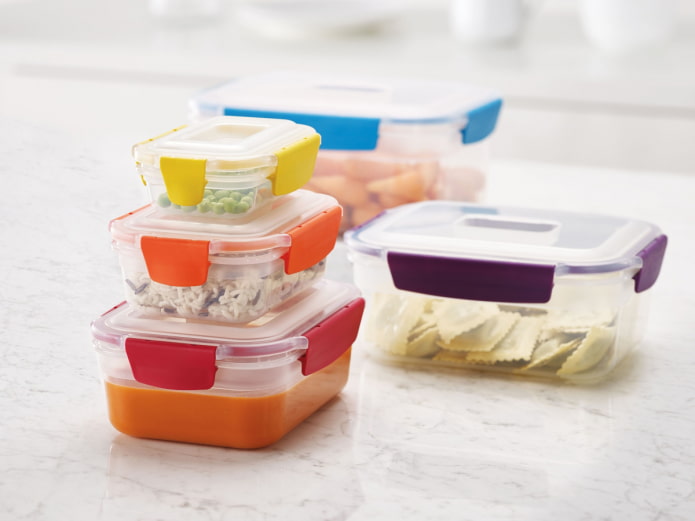 Plastic bakjes