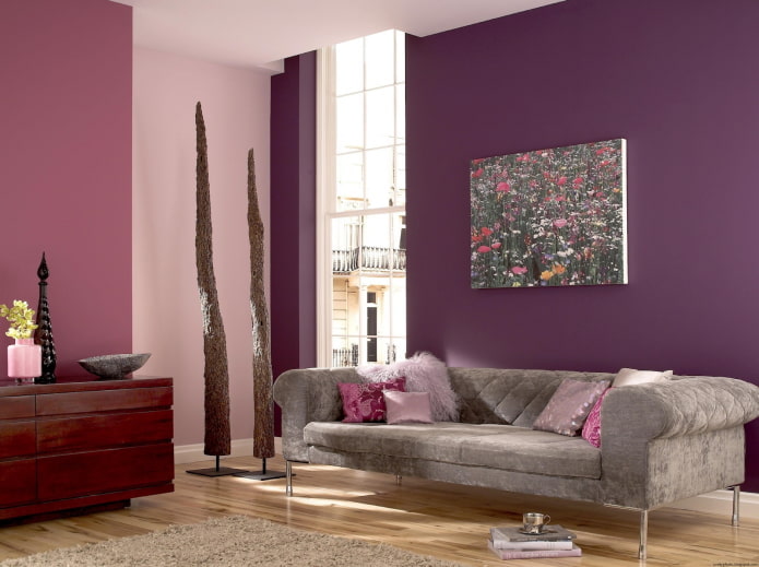 woonkamer in kersentinten