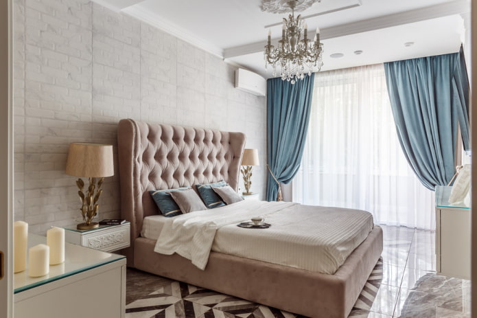 meubels in het interieur in neoklassieke stijl