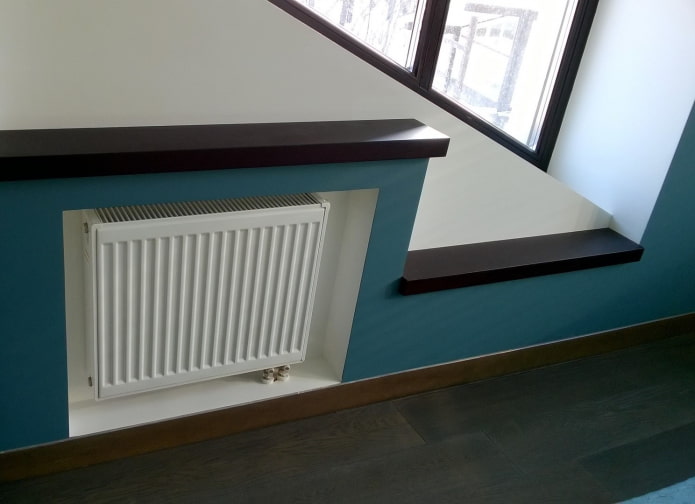 nis voor een batterij in het interieur