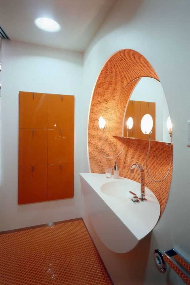 gefigureerde nis in het interieur van de badkamer