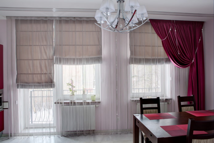 mousseline in het keukeninterieur