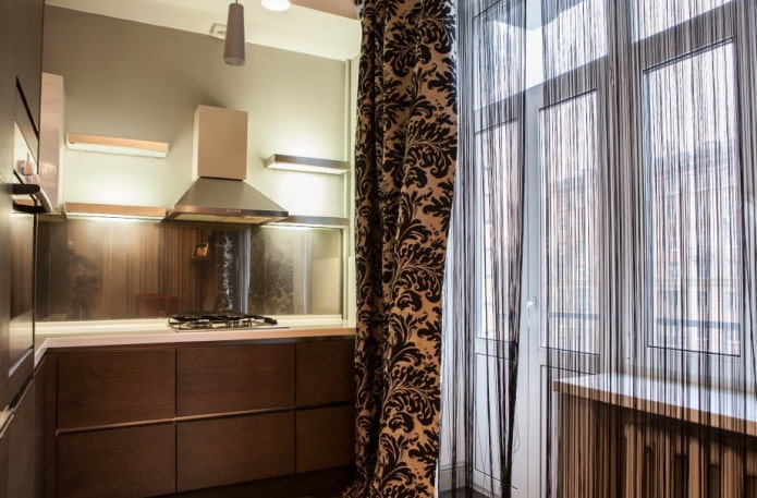 mousseline in het keukeninterieur