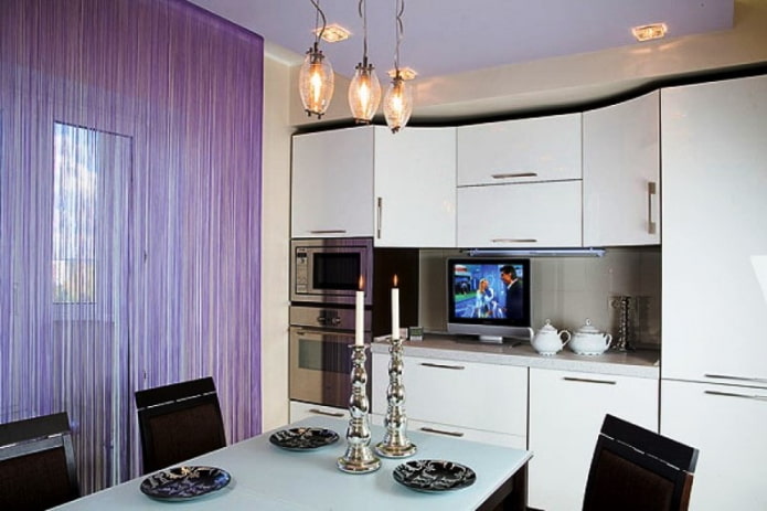 mousseline in het keukeninterieur
