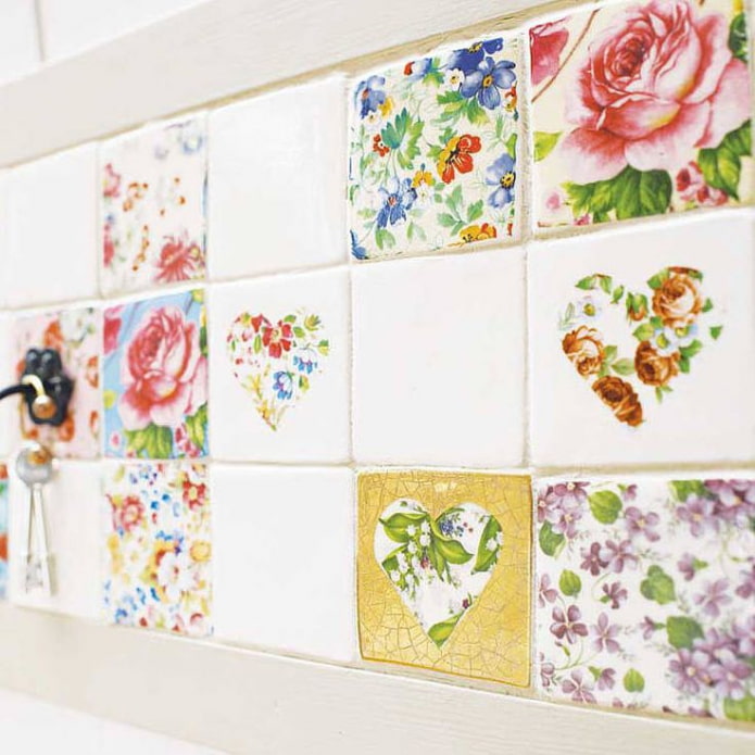 Decoupage van tegels