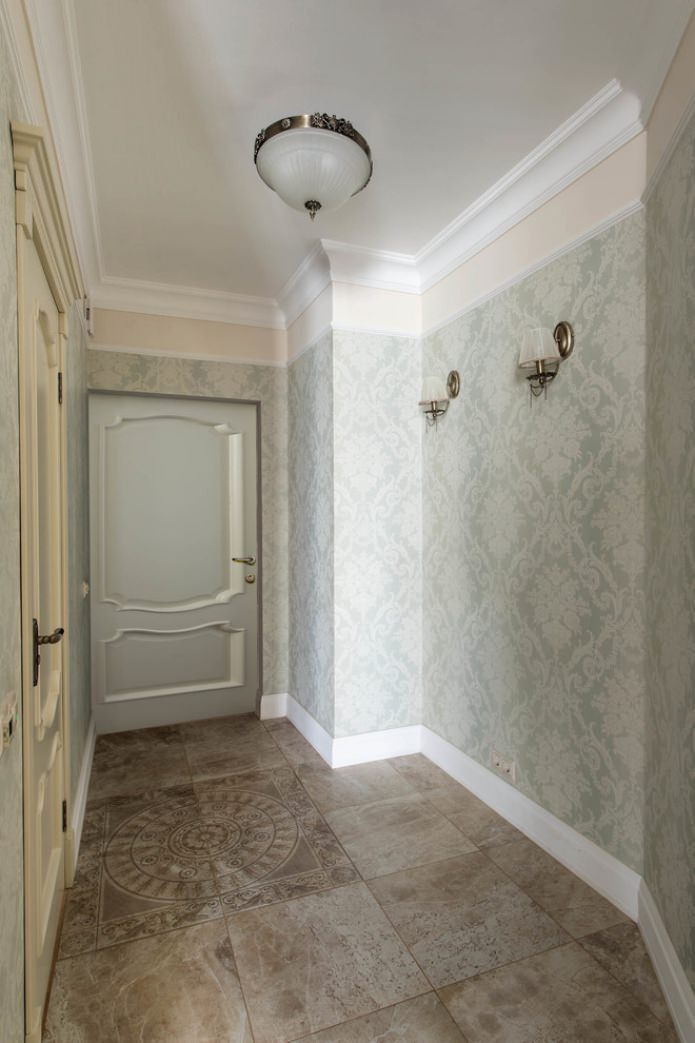 behang met monogrammen
