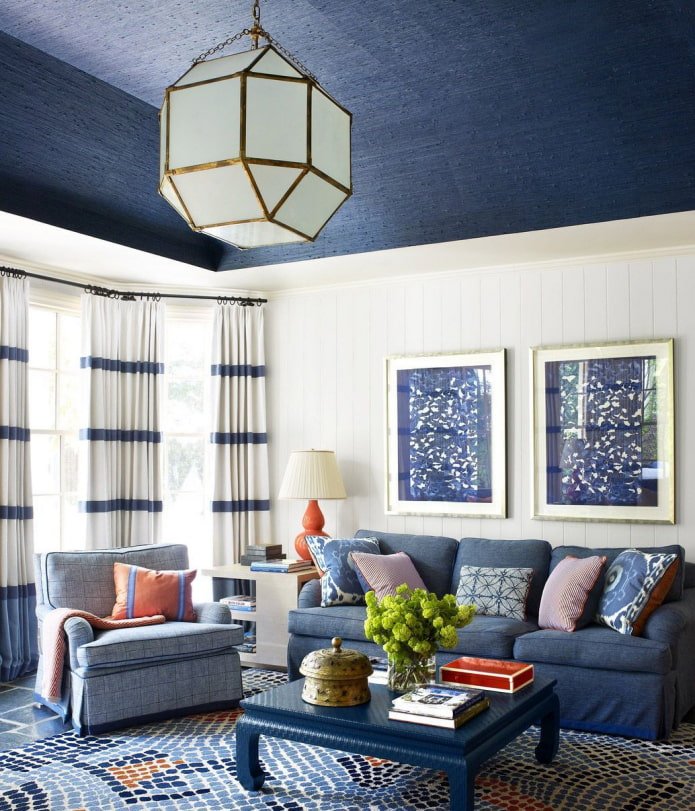 behang van jute op het plafond