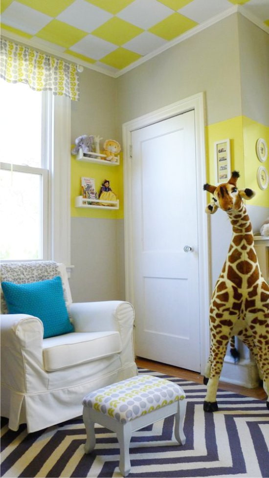 combinatie van twee kleuren op het plafond