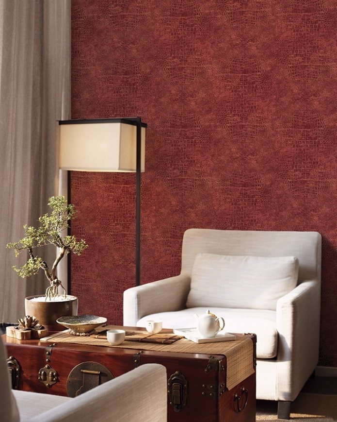rood leren behang in het interieur