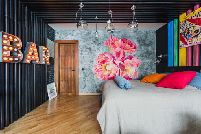 behang met imitatiepleister in de slaapkamer