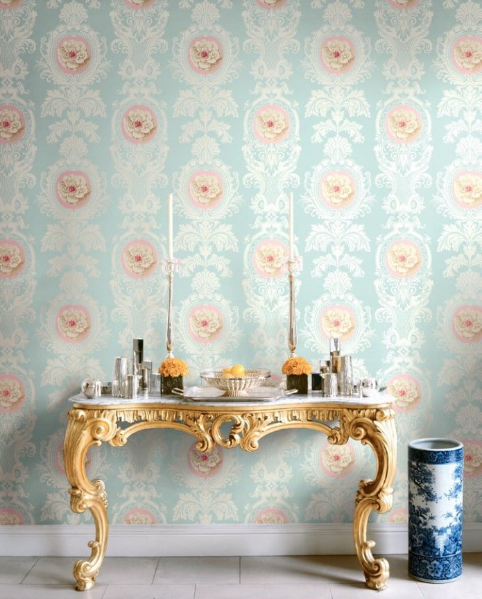 combinatie van monogram met bloemen
