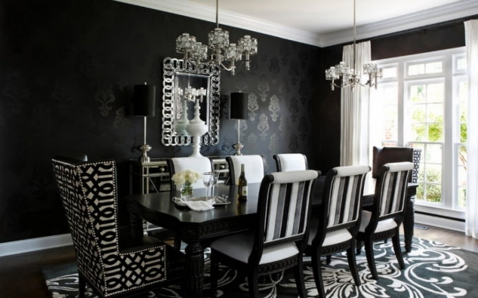 zwart behang met monogrampatroon