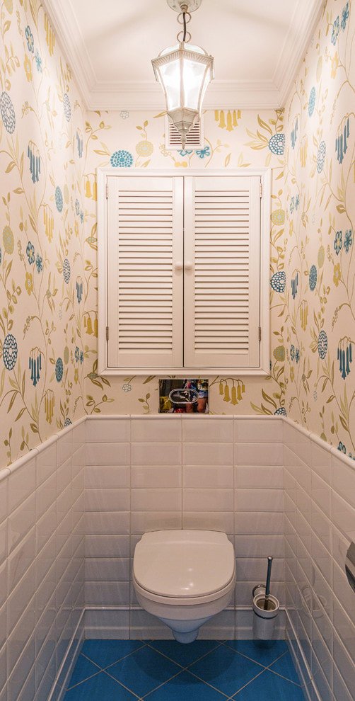 Papierbehang in het toilet