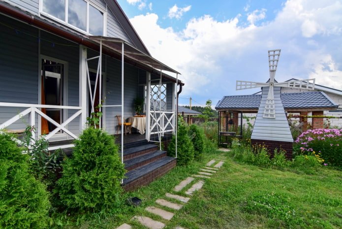 Voortuin met molen