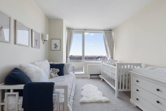 kinderbedje in een eenkamerappartement