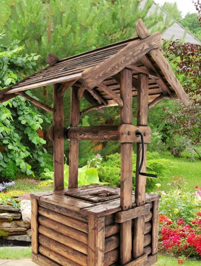 mooie houten put