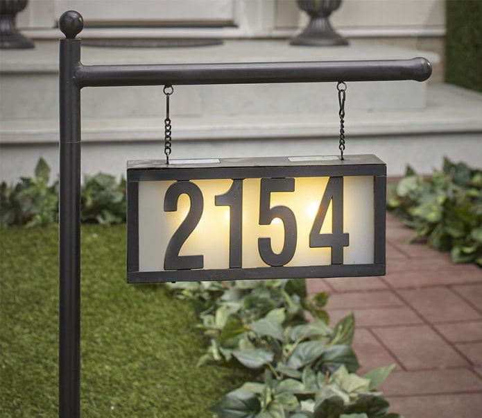 Hangend bord met achtergrondverlichting
