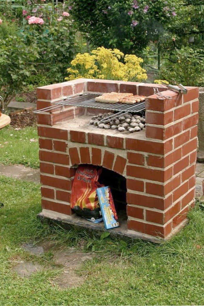 Bakstenen barbecue