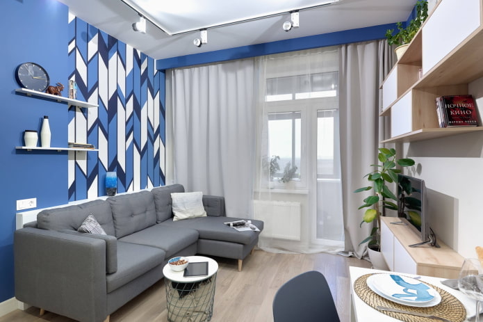 Kleine woonkamer met wit licht