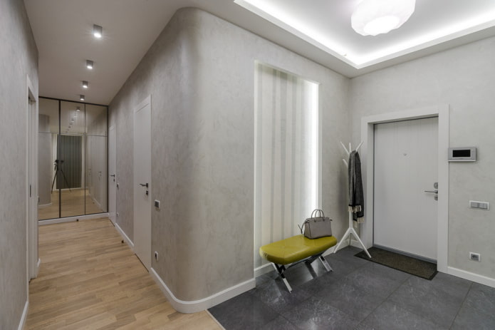 verlichting in het interieur van een L-vormige gang