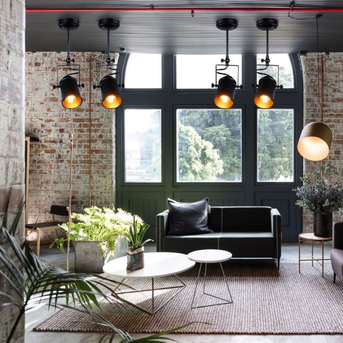 Plafondspots in het interieur