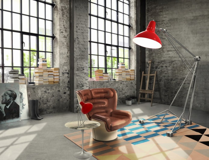 Staande lamp in een loft-interieur