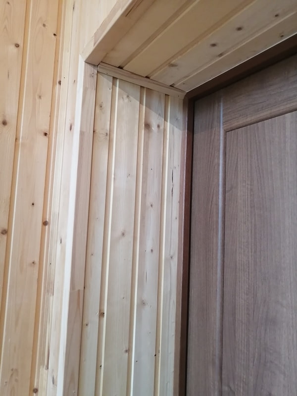 houten hoeken in het interieur