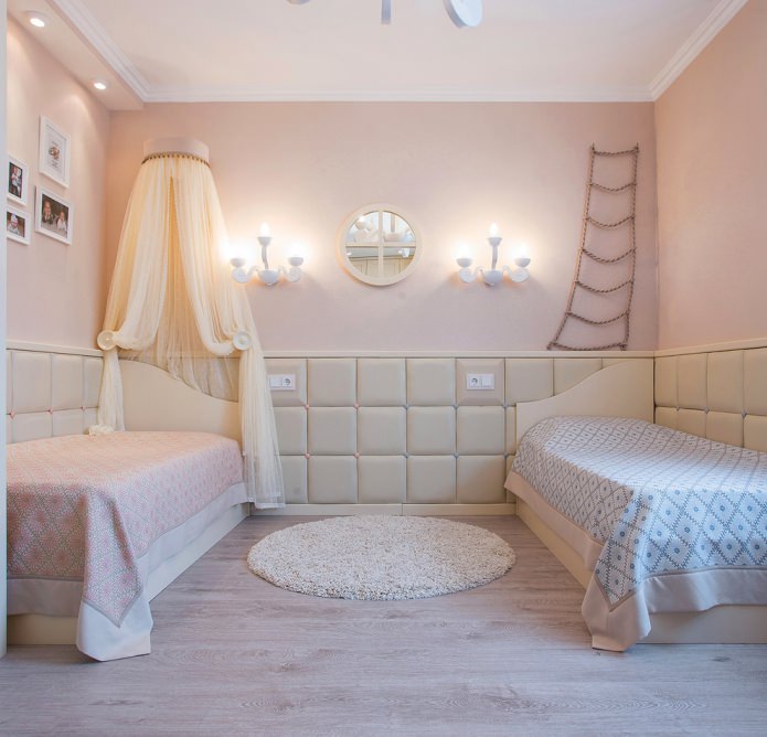 zachte panelen en verf in de kinderkamer