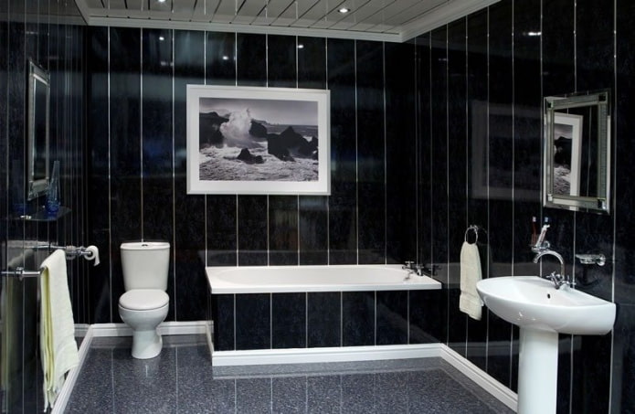 voorbeeld van de afwerking van een gecombineerde badkamer met PVC-panelen