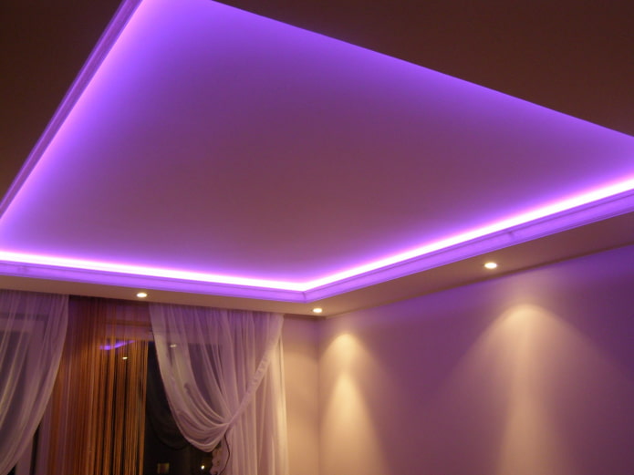zwevende structuur met paarse achtergrondverlichting