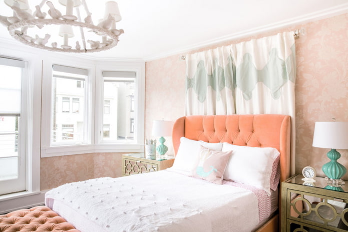 helder koraalrood hoofdbord