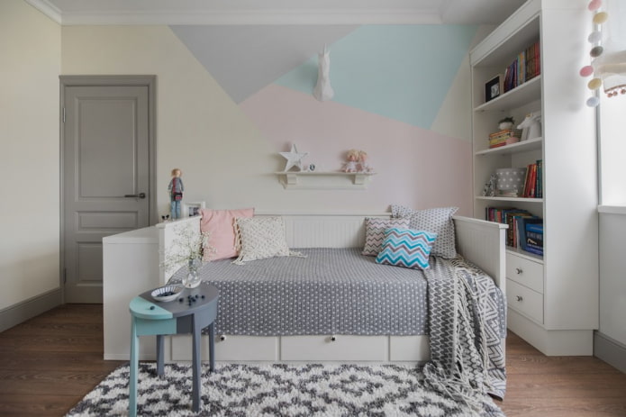 kinderkamer in pastelkleuren