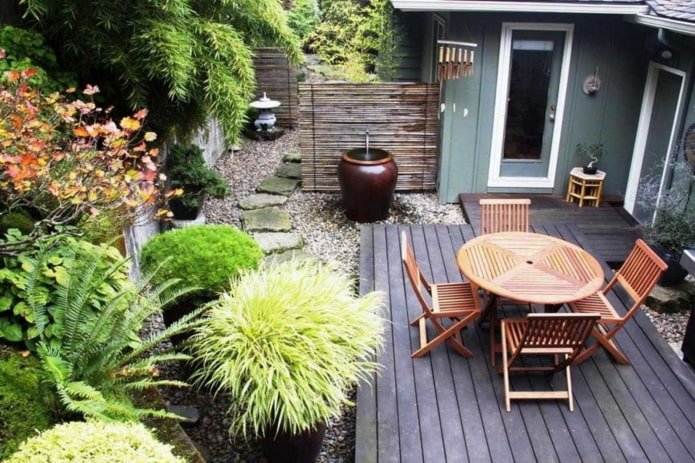 terras in oosterse stijl